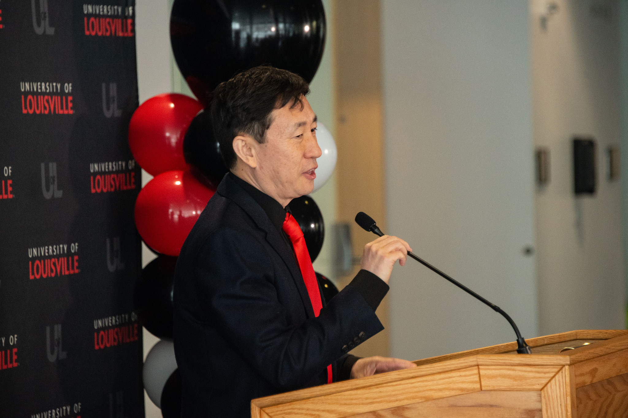 University of Louisville Anesthesiologist and Professor, Jiapeng Huang ...
